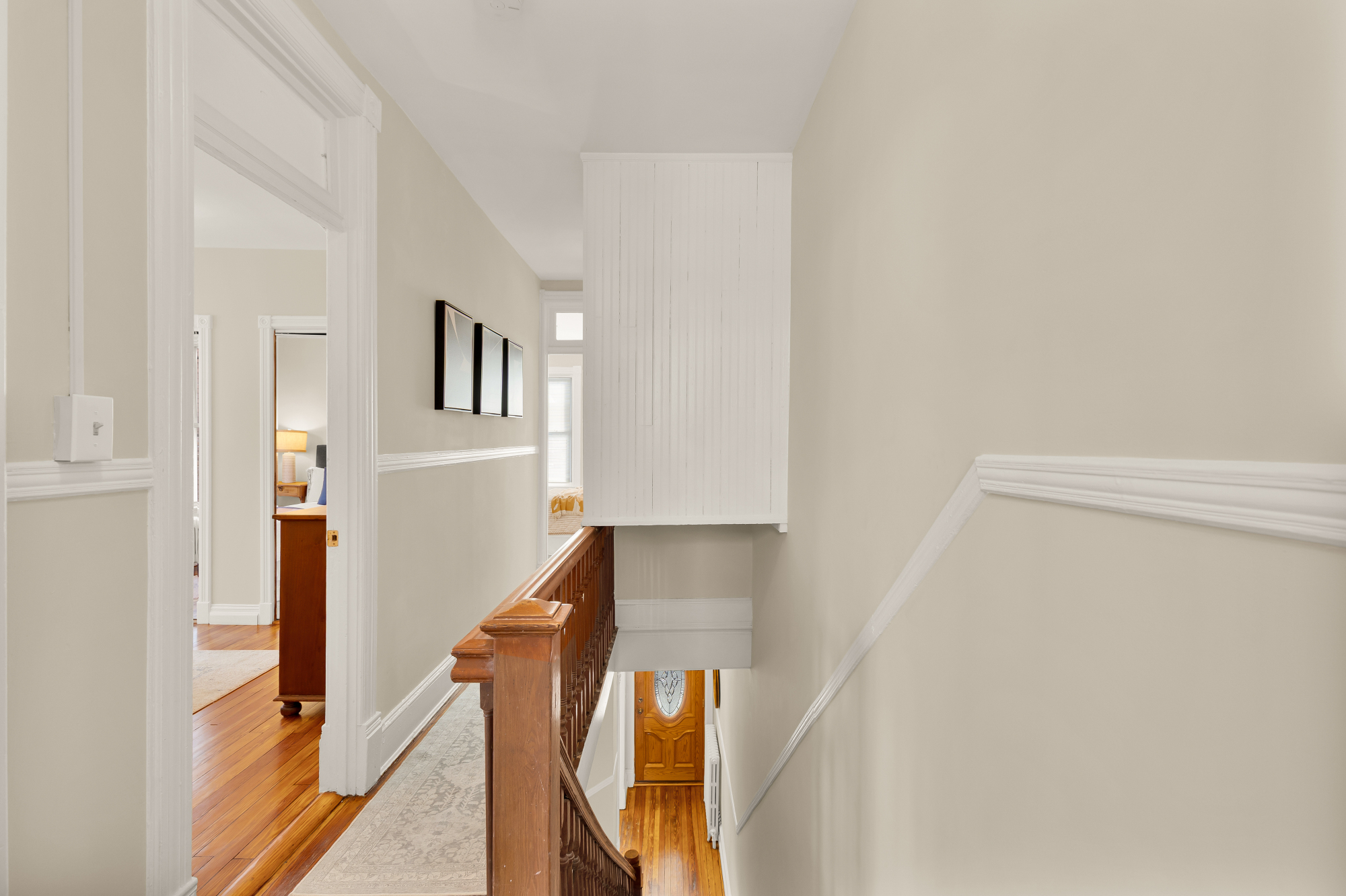 723 Gresham Place NW_Landing